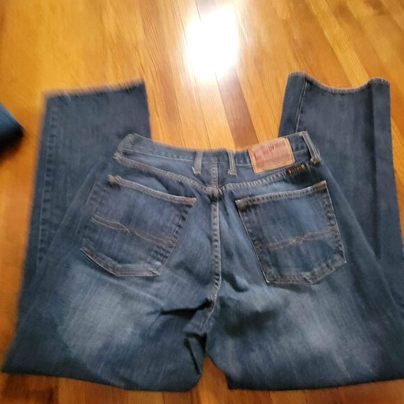 Men's 32x28 Lucky Brand Jeans - Picture 5 of 6